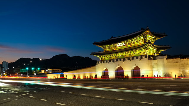 韓国 ソウル 景福宮 キョンボックン 光化門 夜景