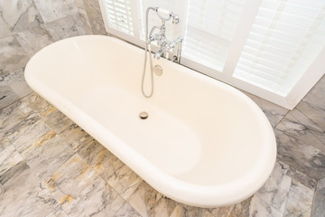 Empty white bathtub decoration interior