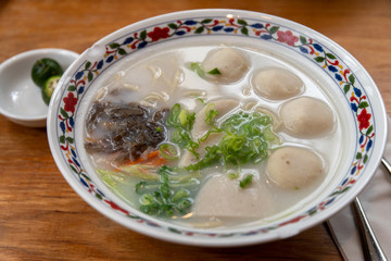 popular Singaporean fish ball noodle