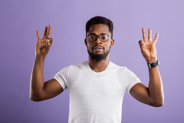 Naklejka premium Portrait of handsome young african american man