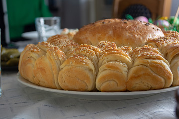 Table ful of ofod on easter holyday