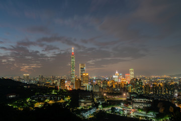 Fototapeta na wymiar Night aerial view of the Taipei 101 and cityscape from Xiangshan