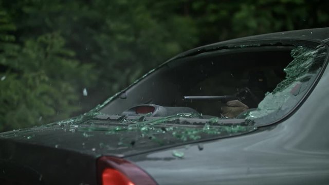 Hit the target. Shoot out of the car. Special operation.