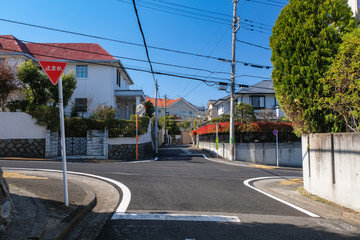 Fototapeta na wymiar 多摩市 桜ケ丘（聖蹟桜ヶ丘） 住宅街