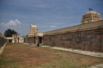 Fototapeta na wymiar Ranganathaswamy Temple, Srirangapatna, Karnataka, India