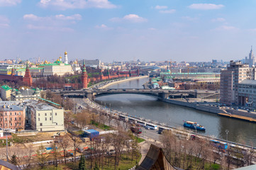 Fototapeta na wymiar panoramic view of the Moscow river and the Kremlin from the observation platform of the cathedral of Christ the Savior in Moscow, Russia