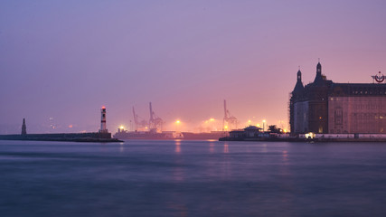 Fototapeta premium Istanbul skyline and Bosphorus view from Turkey