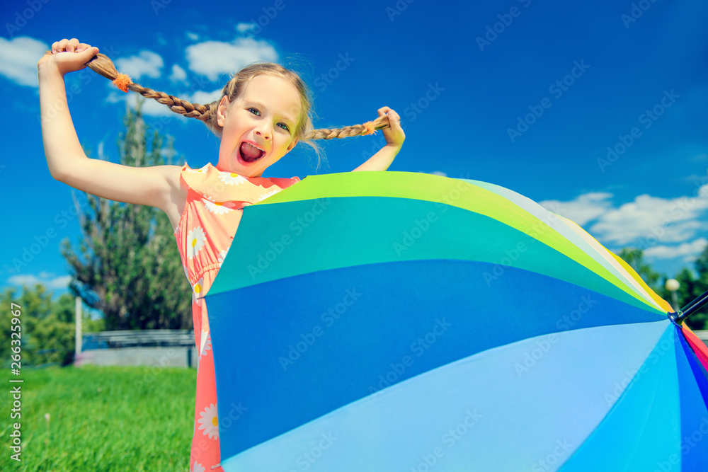 Wall mural girl with umbrella