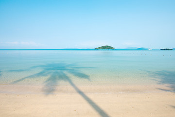 Fototapeta na wymiar A tranquil tropical beach on sunny summer. 
