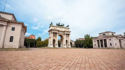 Arch of Peace, or Arco della Pace, city gate in the centre of the Old Town of Milan - obrazy, fototapety, plakaty