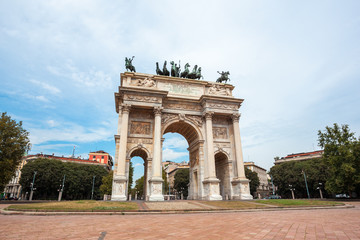 Fototapeta na wymiar Arch of Peace, or Arco della Pace, city gate in the centre of the Old Town of Milan