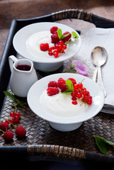 Greek Yoghurt with fresh red currant and raspberry 