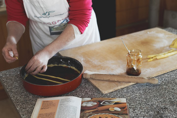 create a plum tart