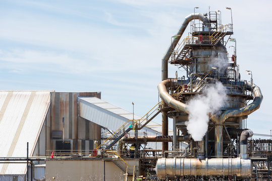 Refining plant