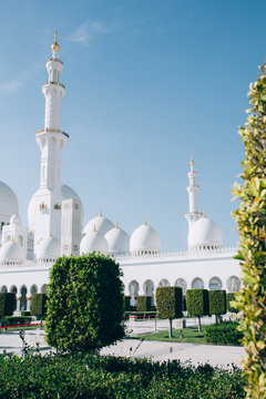 Grand Sheikh Zayed Mosque in Abu Dhabi