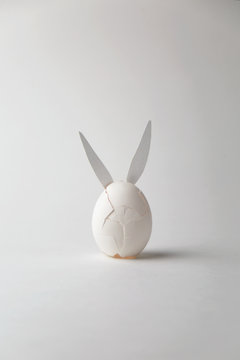 Cracked egg with bunny ears
