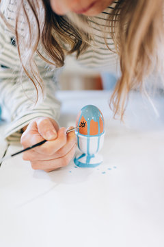 Woman preparing easter in the workshop