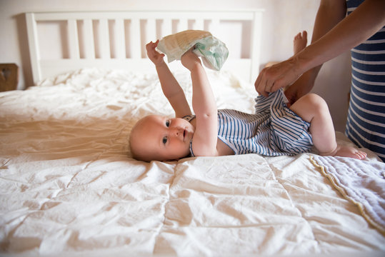 diaper change/ nappy change