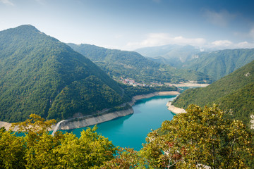 Fototapeta na wymiar Piva lake, Montenegro