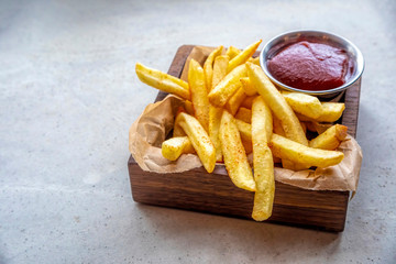 French fries with tomato sauce