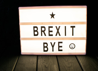 "Brexit bye" text in lightbox