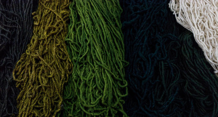 Colors and details of wool strings