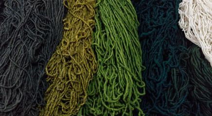 Colors and details of wool strings
