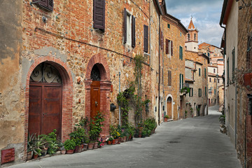 Fototapeta na wymiar Montisi, Montalcino, Tuscany, Italy: ancient street in the old town
