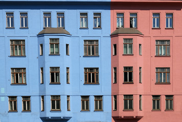 Fototapeta premium colorful old building Vienna Austria