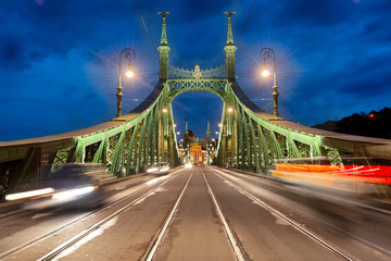Fototapeta na wymiar Liberty bridge in Budapest at night