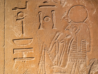 Ancient Egypt tomb hieroglyphs stone wall background - obrazy, fototapety, plakaty