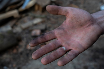 men's dirty hands