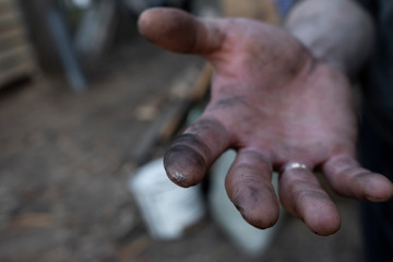 men's dirty hands