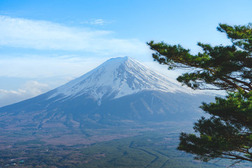 Mount Fuji, the largest and most beautiful mountain in Japan