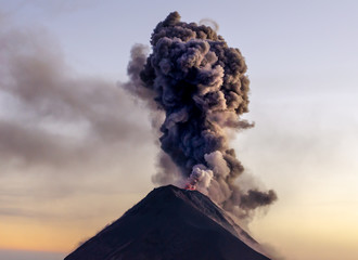 Eruption of Fuego volcano  - obrazy, fototapety, plakaty