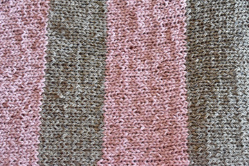 Knitted cloth of two colors