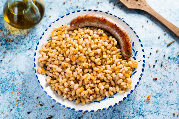 fried beans and sausage typical of Catalonia