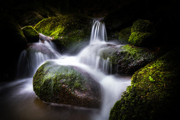 Kleiner Wasserfall