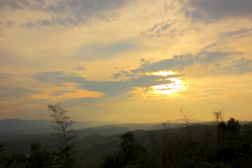 Obraz premium Mountain view at sunrise,Pha Keb Tawan on the sunset. Thap Lan National Park