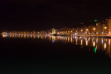 Fototapeta na wymiar Beira Mar Norte a noite