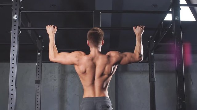 Two-time Games competitor and owner of Cross Fit Park City, teaches athletes to be efficient in various pull-up techniques.