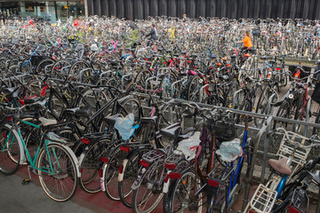 parcheggio biciclette