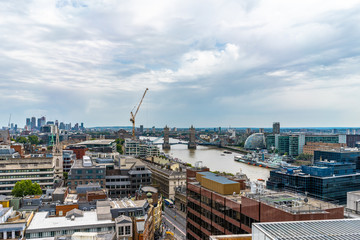 Obraz premium Monument to the Great Fire of London views in UK