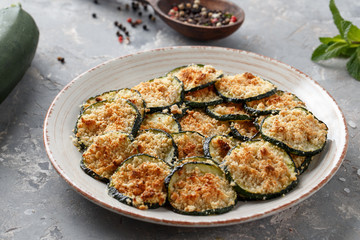 Baked zucchini with parmesan 