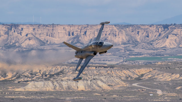 f5 fighter jet
