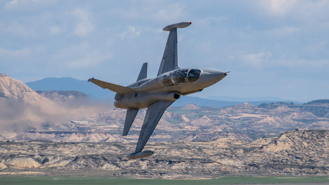f5 fighter jet
