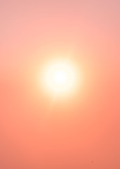 lever de soleil orange et jaune pastel 