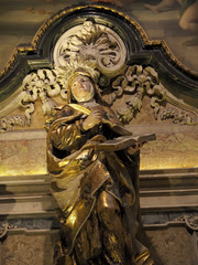 Statue of Basilica da Estrela in Lisbon