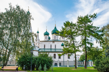 Fototapeta na wymiar Architecture of Yaroslavl town, Russia. Old orthodox church of Elijah the Prophet. UNESCO World Heritage Site