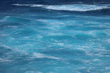 Naklejka na ściany i meble Meer Ozean Meerwasser mit verschiedenen Wasserfarben